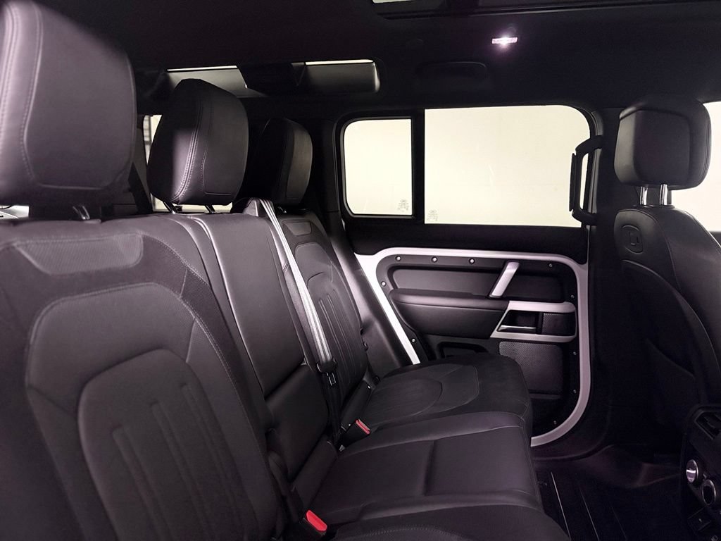 Used 2022 Land Rover Defender 110 X-Dynamic HSE AWD/4WD image 23
