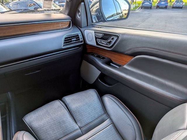 Used 2023 Lincoln Navigator Black Label AWD/4WD image 19