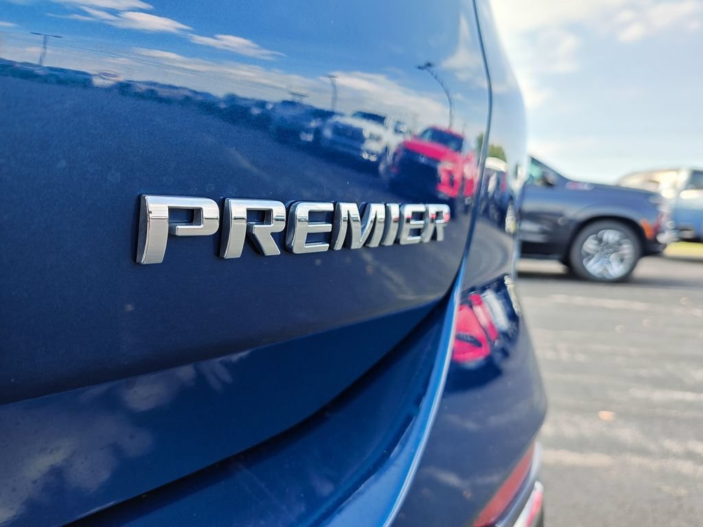 Used 2021 Chevrolet Equinox Premier FWD image 27