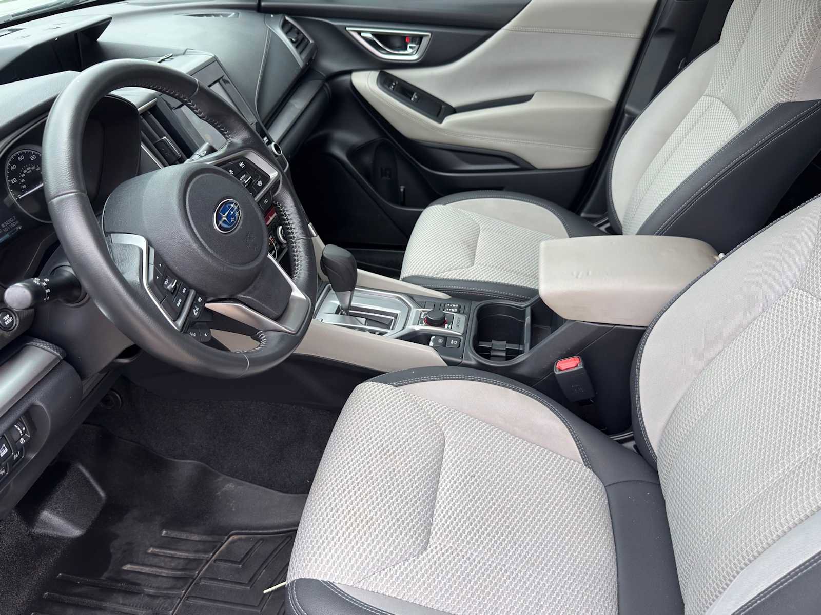 Used 2020 Subaru Forester Premium AWD/4WD image 8