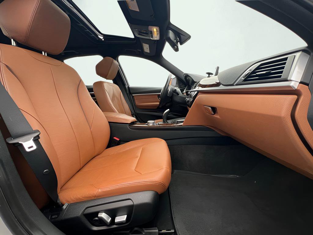 Used 2016 BMW 340i Sedan image 29