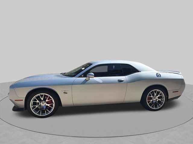 Used 2022 Dodge Challenger R/T RWD image 2