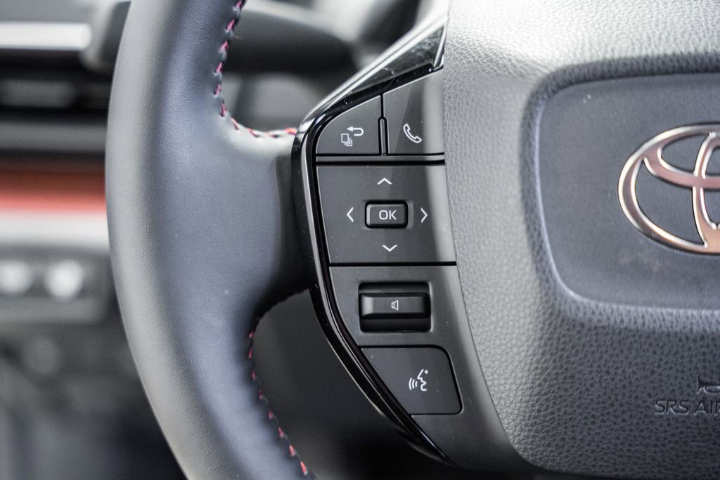 Used 2024 Toyota Prius Prime SE image 26