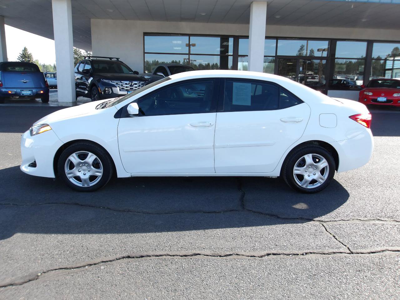 Used 2017 Toyota Corolla LE w/ Body Protection Package FWD image 2