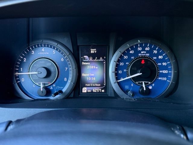 Used 2015 Toyota Sienna XLE w/ XLE Navigation Package FWD image 15