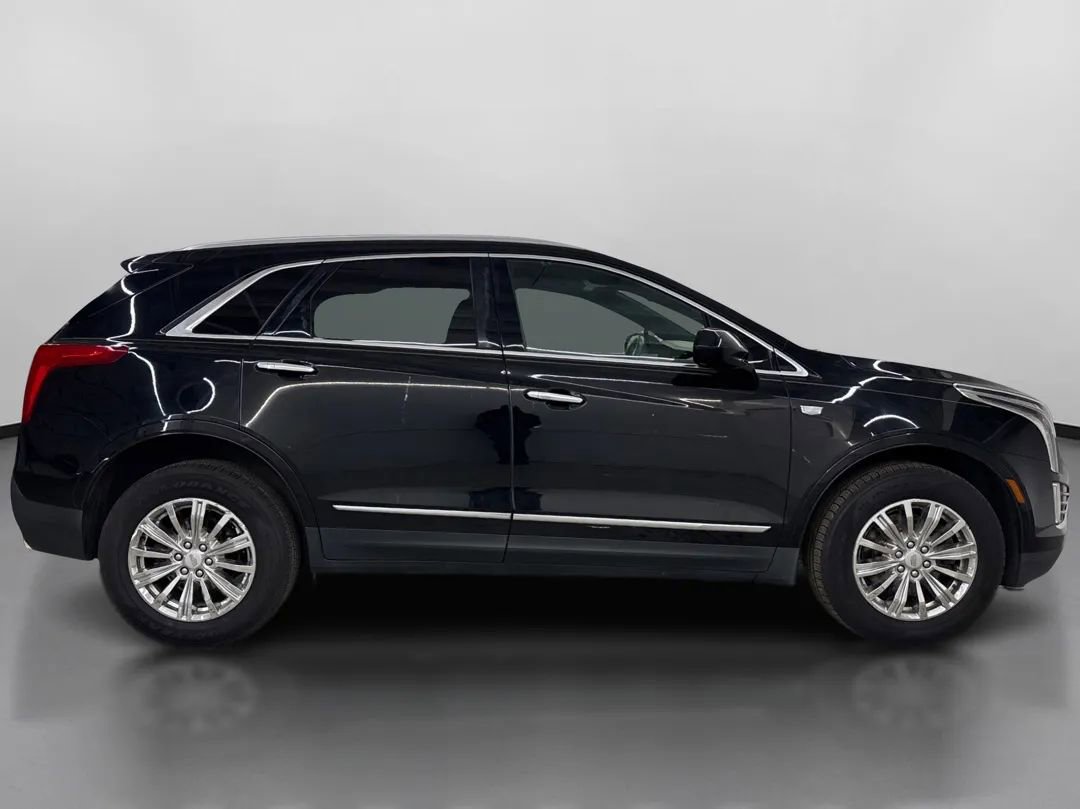 Used 2017 Cadillac XT5 Luxury FWD image 11
