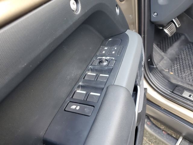 Used 2023 Land Rover Defender 110 X image 17