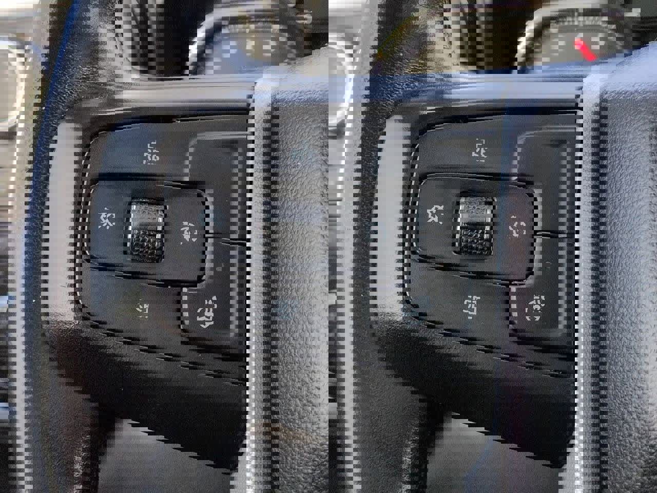 Used 2019 GMC Sierra 1500 SLT image 25