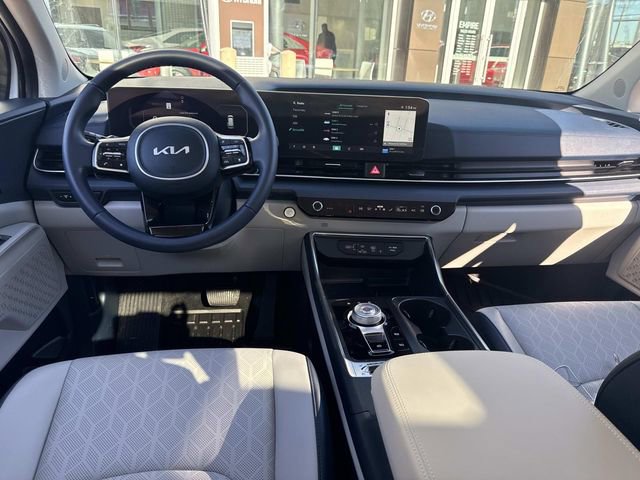 Used 2025 Kia Carnival SX image 17