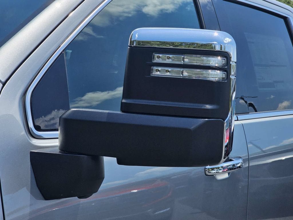 New 2026 GMC Sierra 2500 Denali w/ Denali Reserve Package AWD/4WD image 11