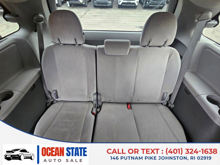 Used 2017 Toyota Sienna LE FWD image 13