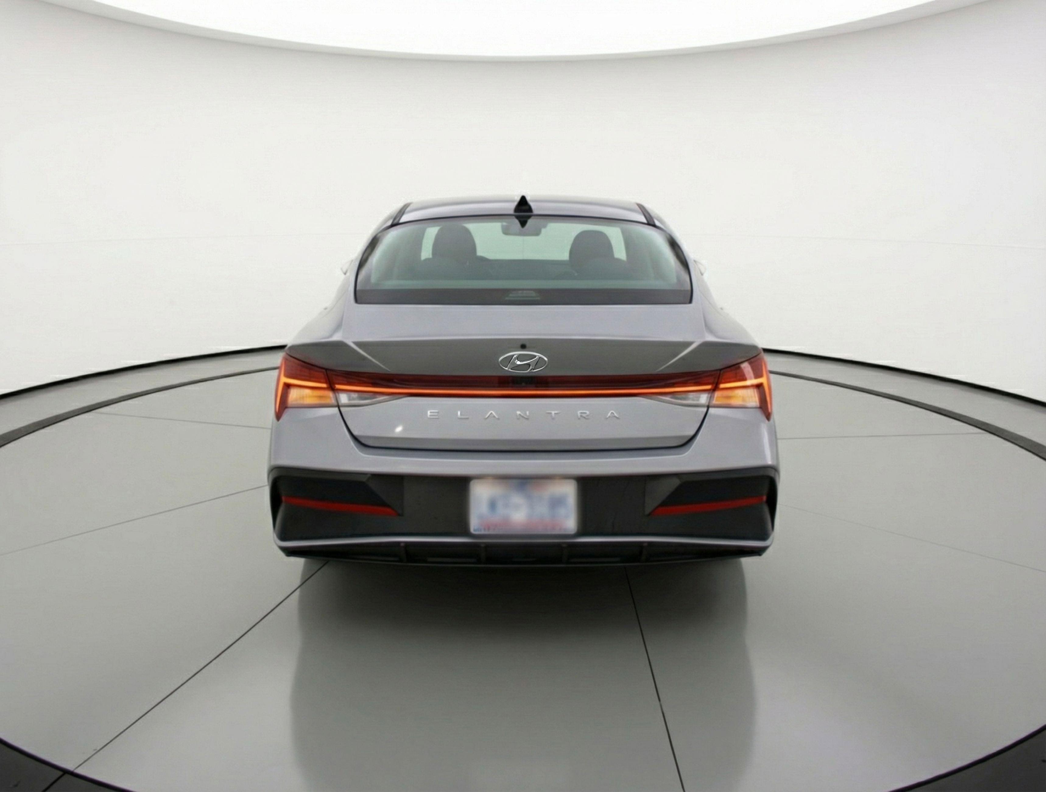 Used 2025 Hyundai Elantra SEL image 7