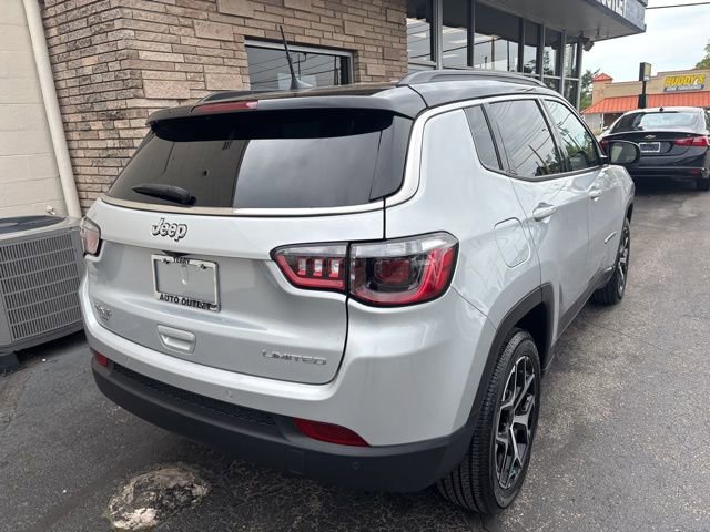 Used 2025 Jeep Compass Limited AWD/4WD image 6