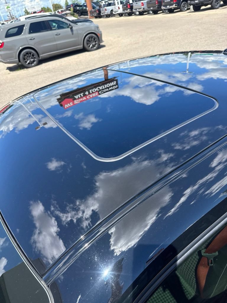 Used 2019 Dodge Challenger SRT Hellcat Redeye RWD image 8