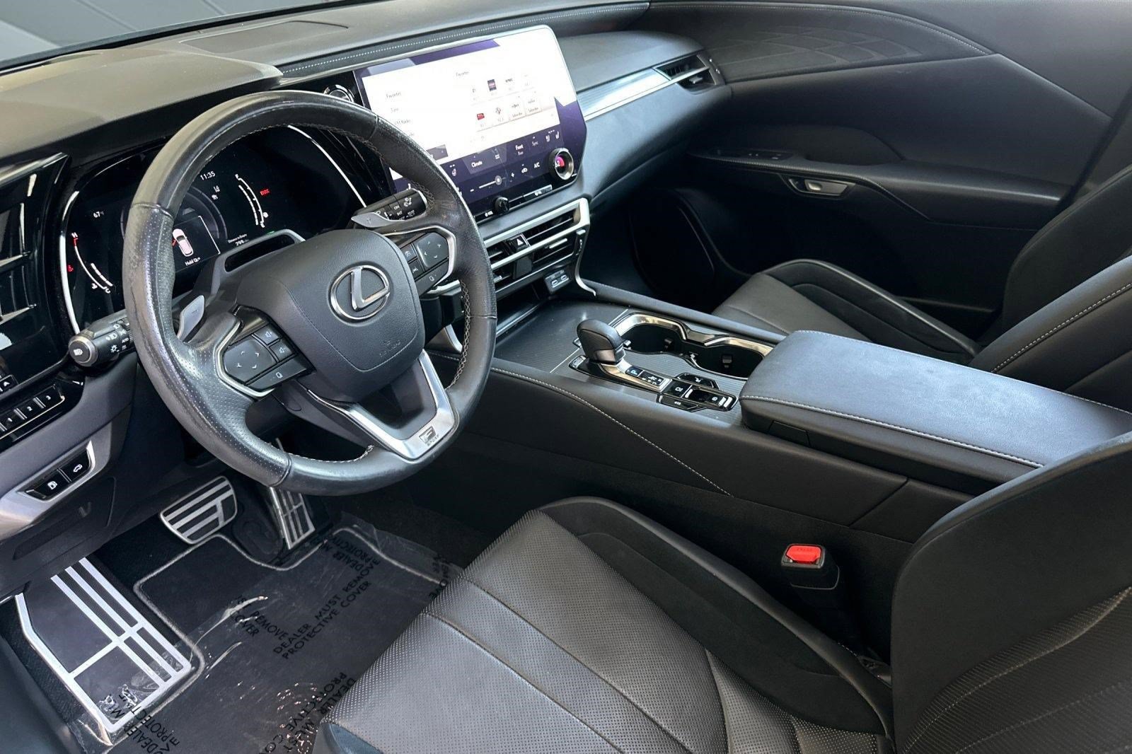 Certified 2023 Lexus RX 500h F Sport w/ Accessory Package (Z1) AWD/4WD image 4