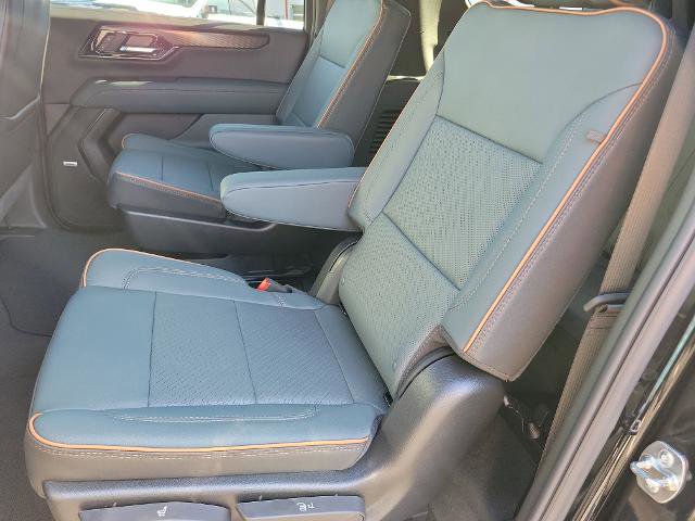 New 2026 GMC Yukon XL AT4 w/ AT4 Premium Plus Package image 15