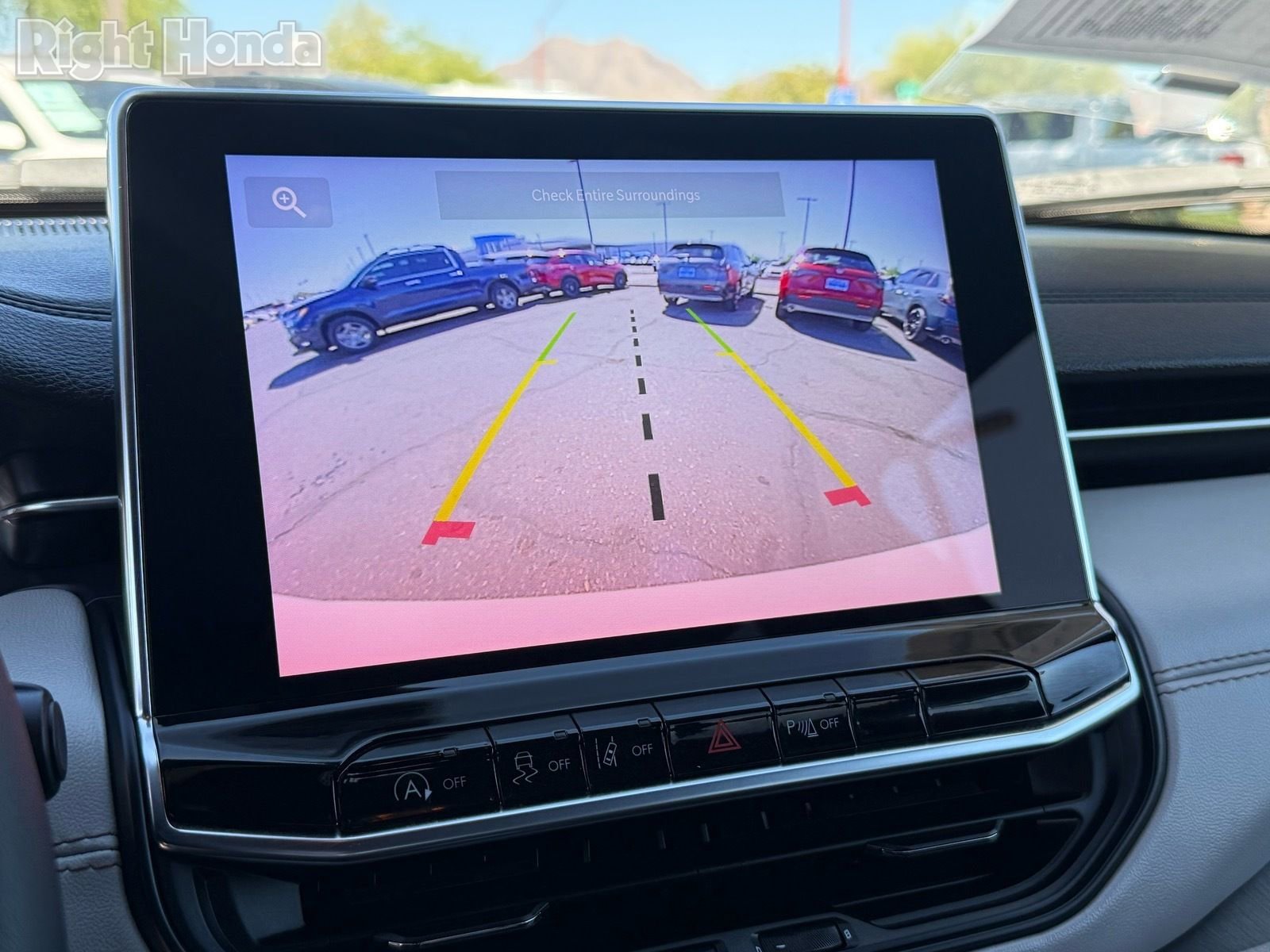 Used 2025 Jeep Compass Limited image 22