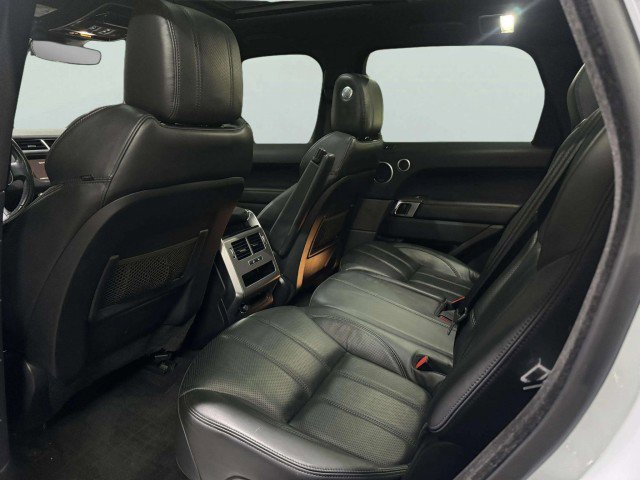 Used 2017 Land Rover Range Rover Sport HSE image 25