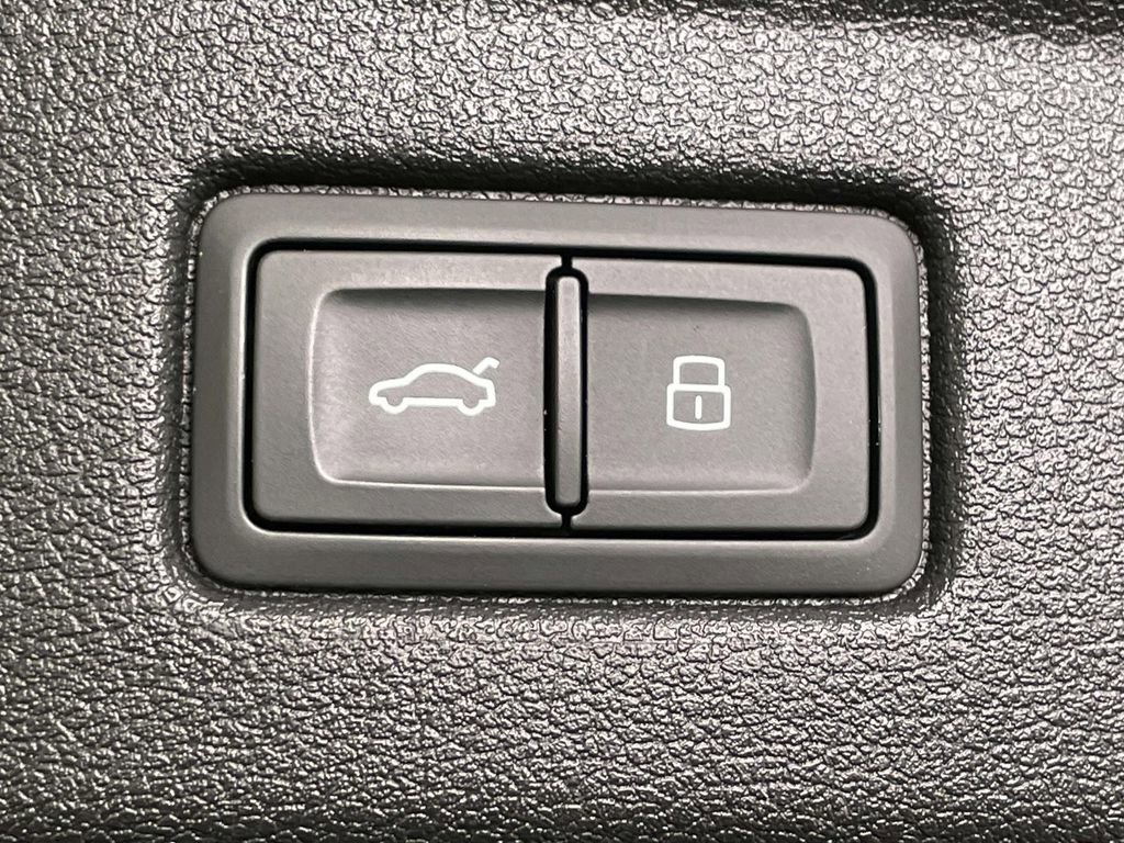 Used 2021 Audi A5 2.0T Prestige image 21