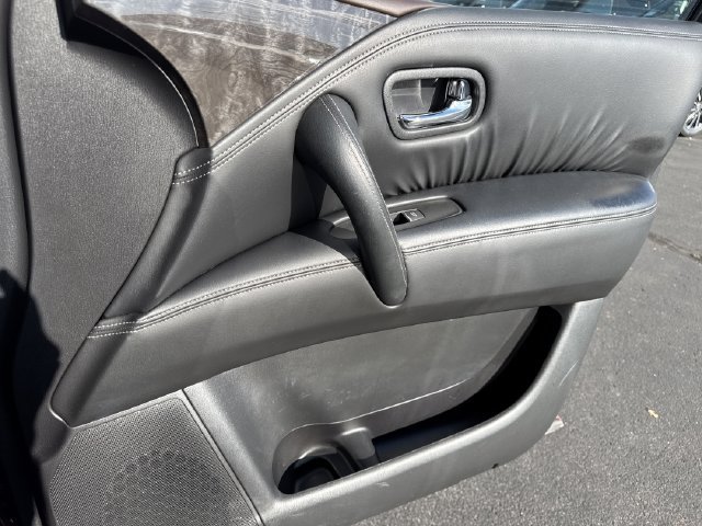 Used 2023 Nissan Armada Platinum w/ Captain's Chairs Package AWD/4WD image 28