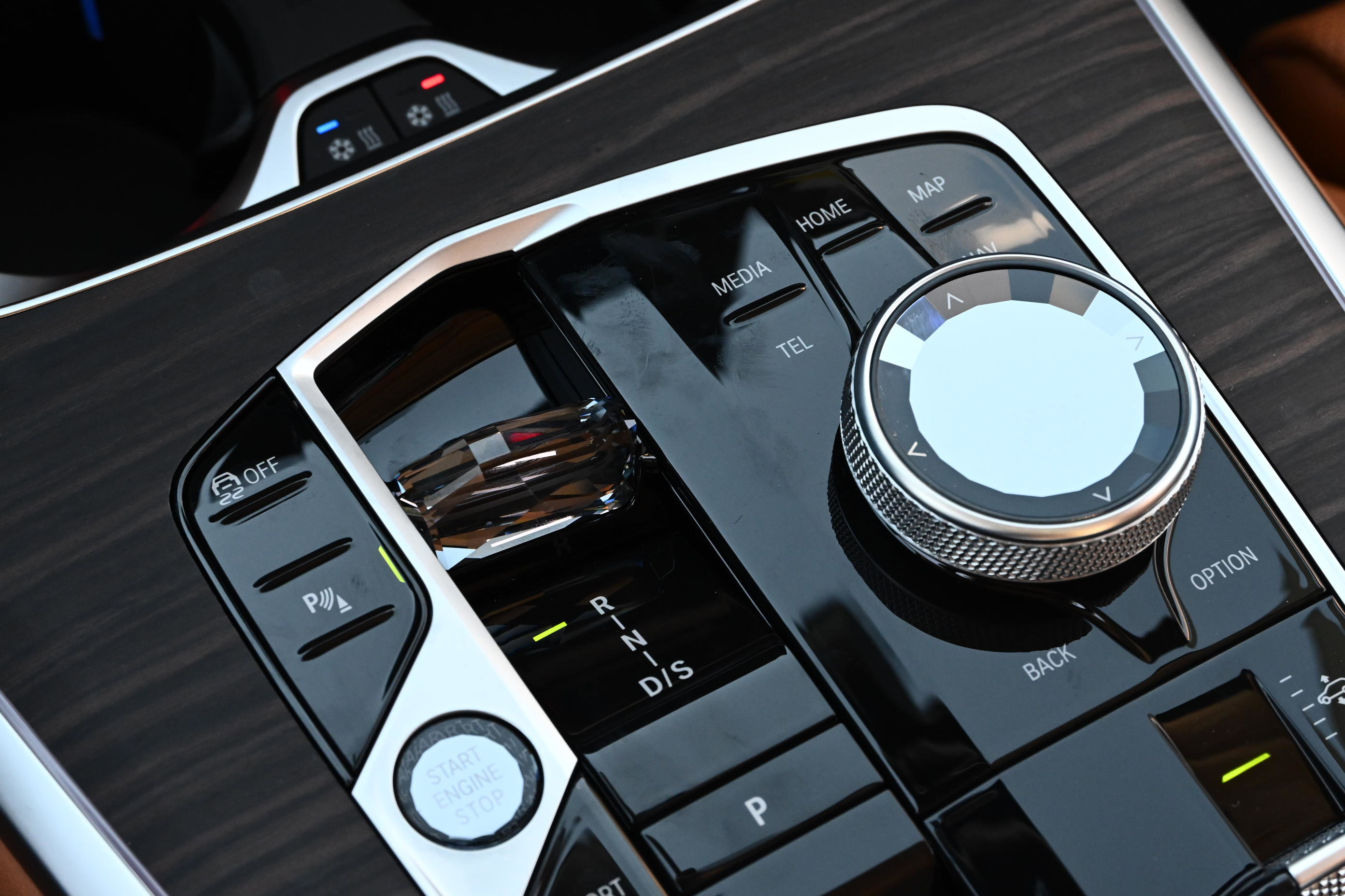 New 2026 BMW X7 xDrive40i w/ Executive Package image 18