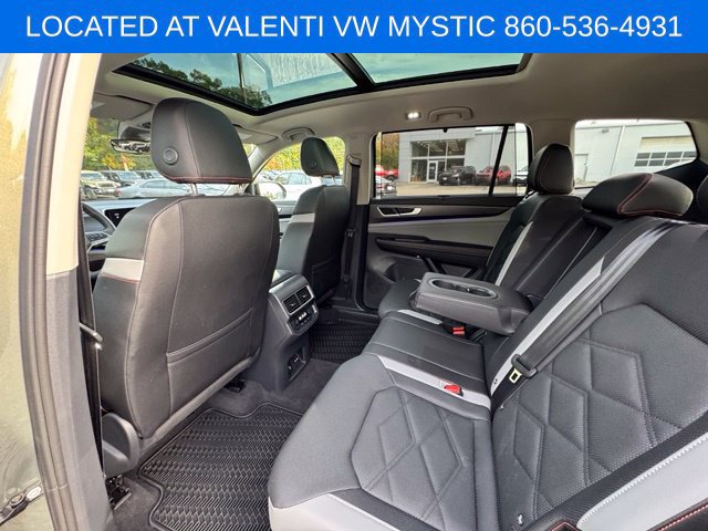Certified 2025 Volkswagen Atlas Peak Edition SE AWD/4WD image 10