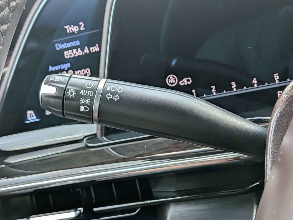 Used 2024 Cadillac Escalade Sport Platinum w/ LPO, ONYX Package AWD/4WD image 34