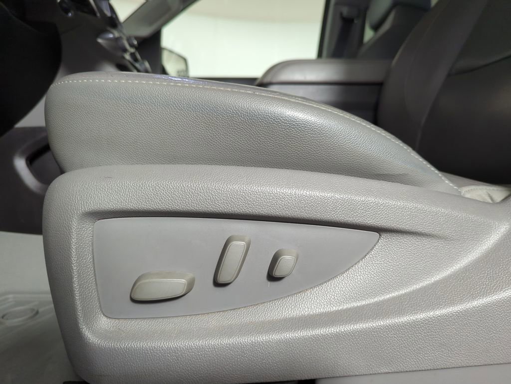 Used 2017 Chevrolet Tahoe LT image 25