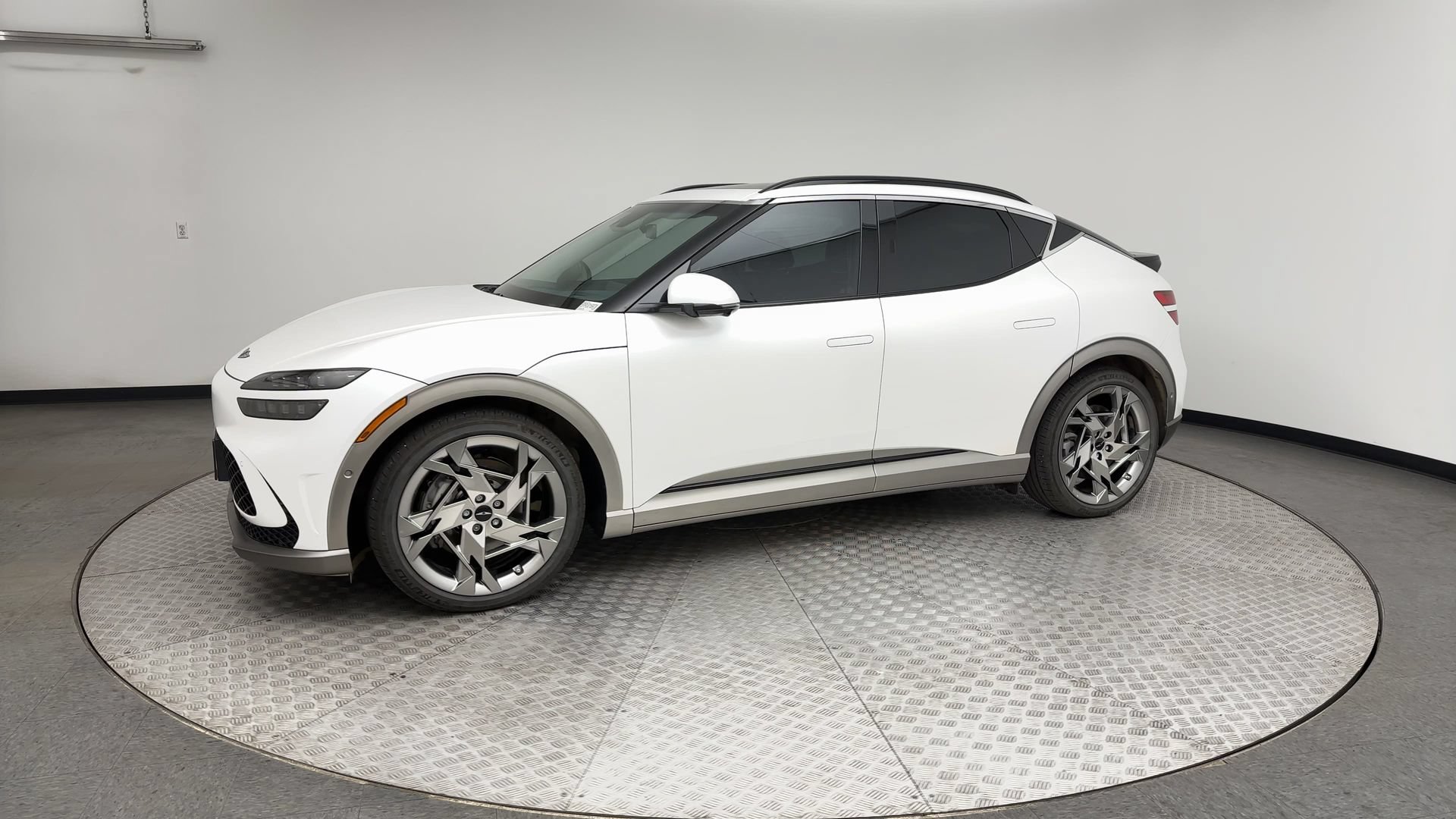 Certified 2023 Genesis GV60 Performance AWD/4WD image 6