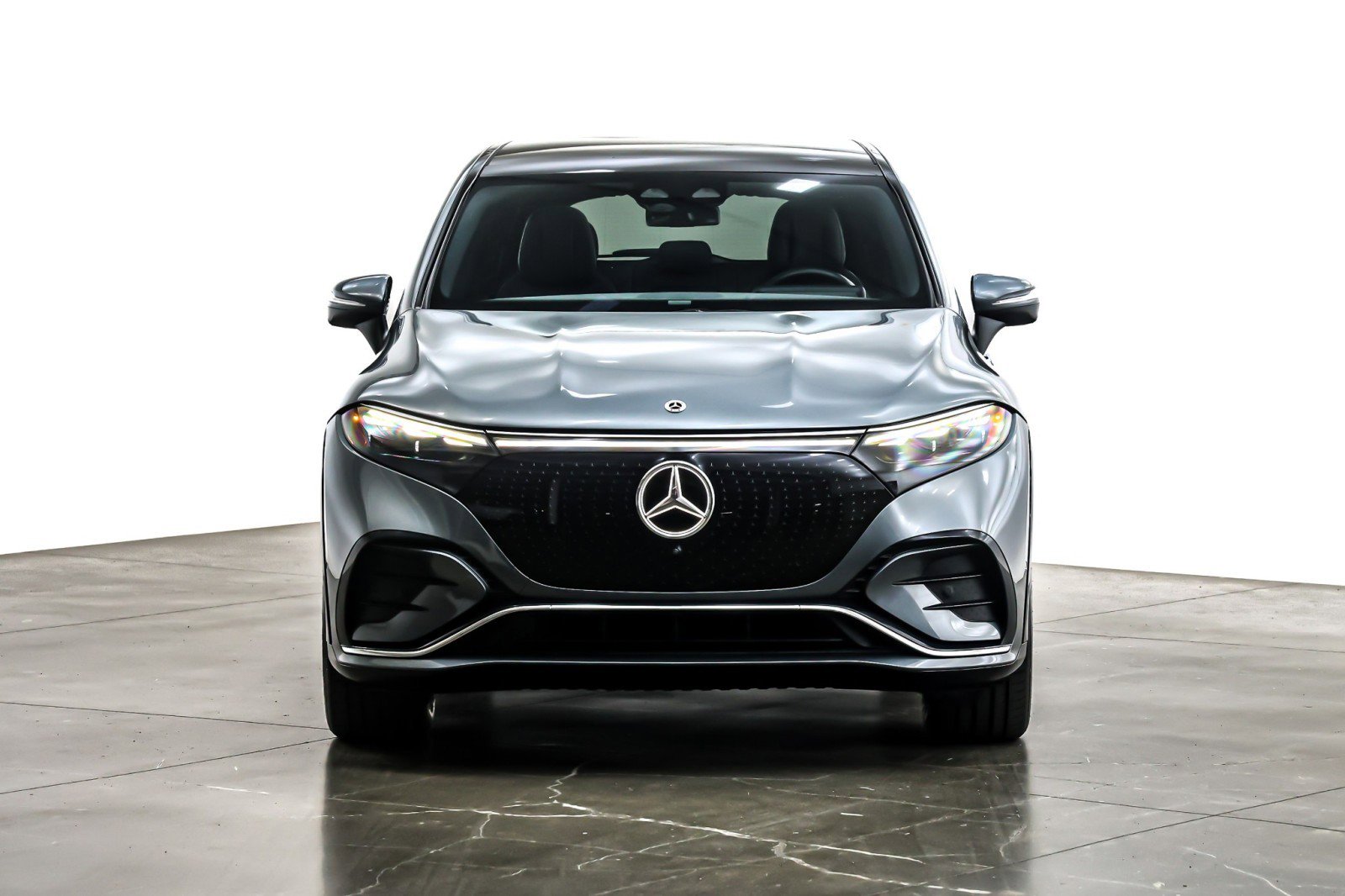 Used 2023 Mercedes-Benz EQS 450+ 4MATIC SUV w/ Exclusive Trim Package image 3