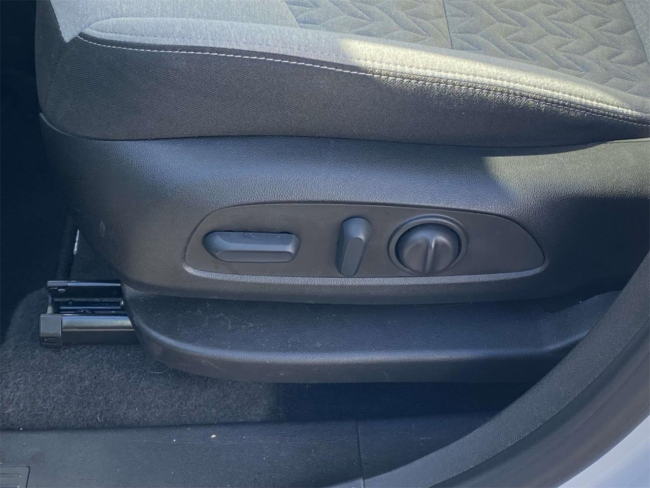 Used 2022 Chevrolet Equinox LS w/ LS Convenience Package image 14