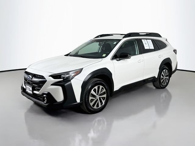 Used 2023 Subaru Outback Premium AWD/4WD image 5