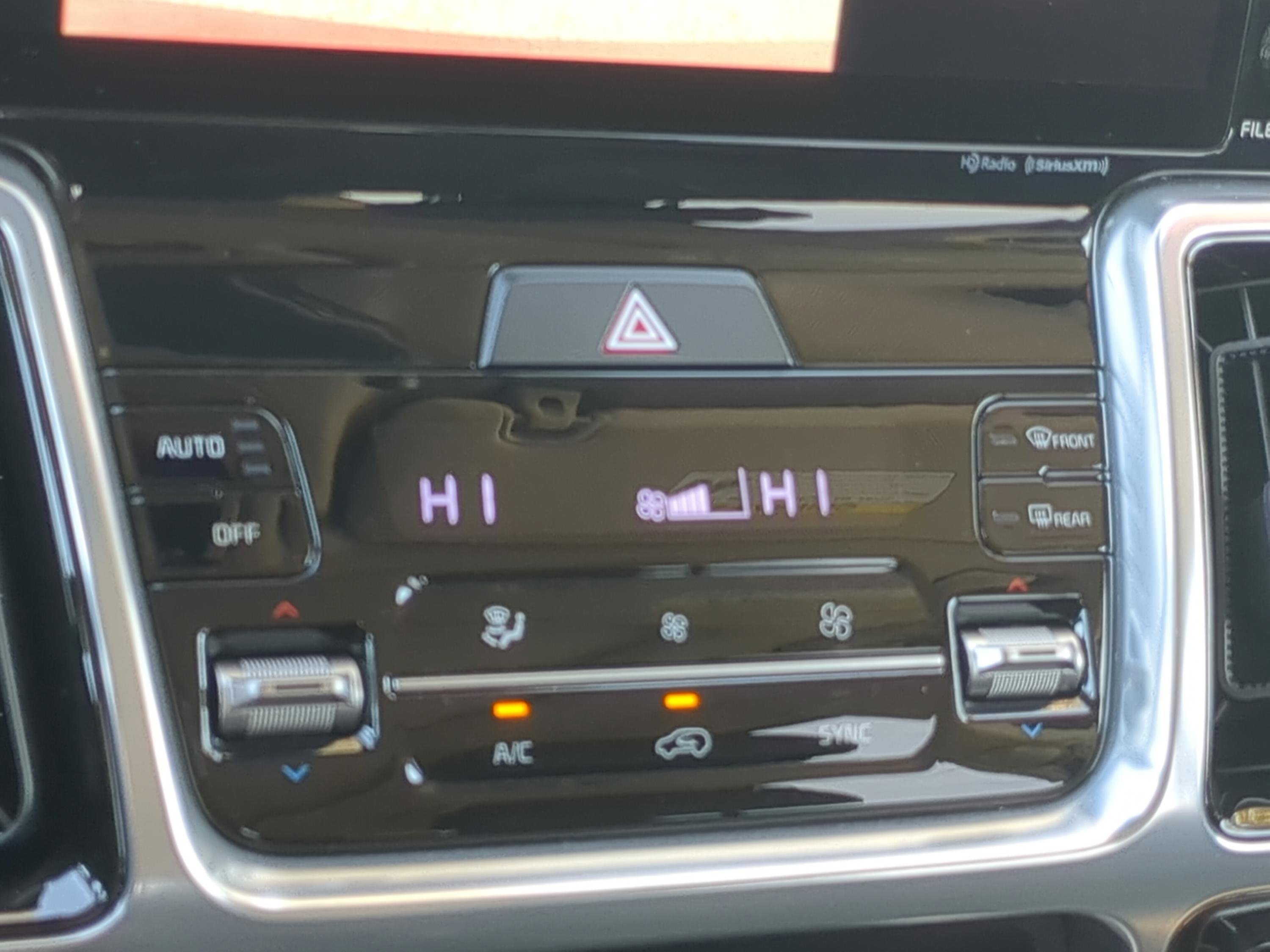 Certified 2023 Kia Sorento SX image 20