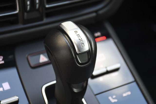 Used 2024 Porsche Macan w/ Premium Plus Package AWD/4WD image 14