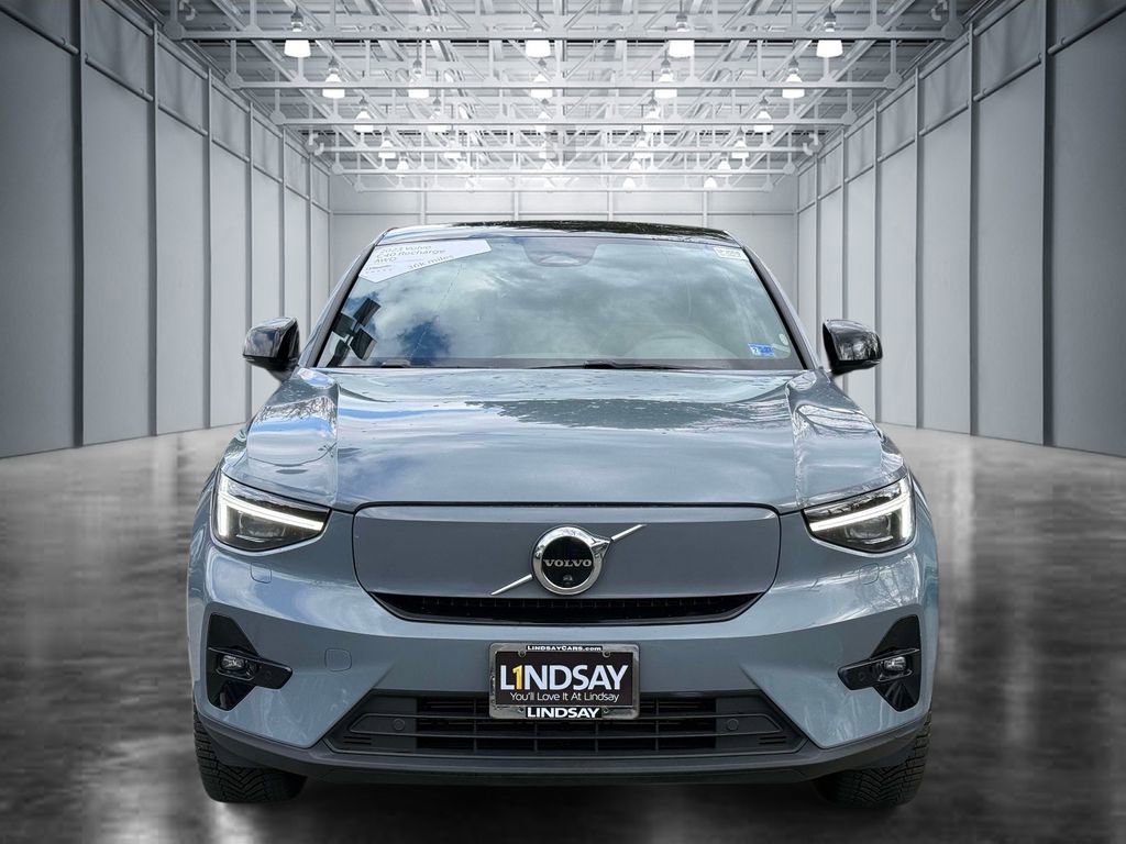 Used 2023 Volvo C40 P8 Recharge Ultimate w/ Protection Package Premier image 8