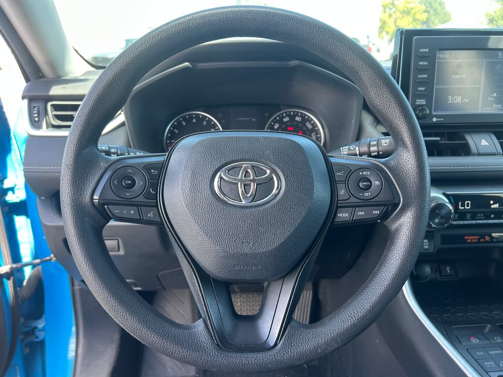 Used 2021 Toyota RAV4 XLE AWD/4WD image 20