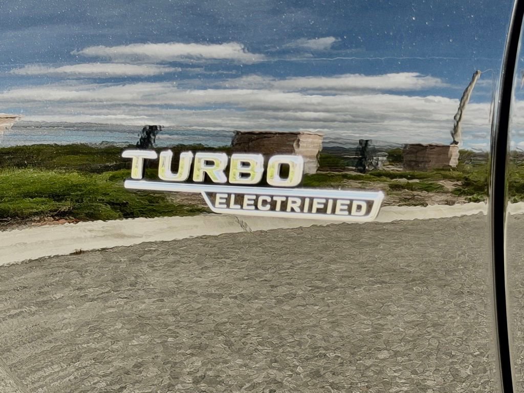 New 2026 Mercedes-Benz GLC 43 AMG 4MATIC image 16