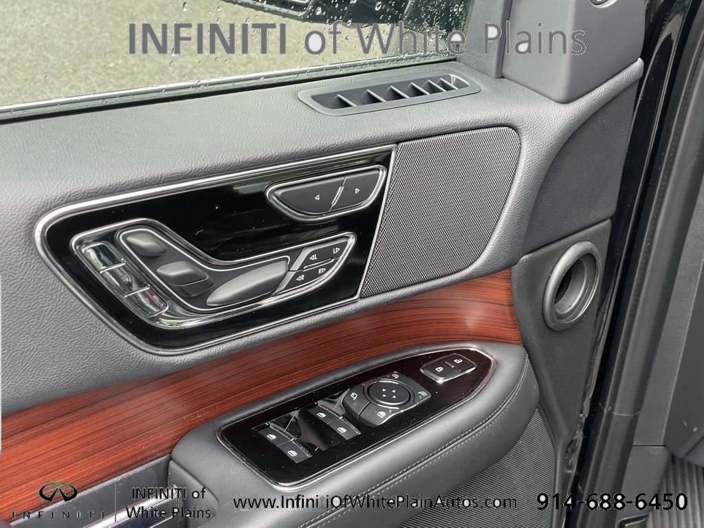 Used 2023 Lincoln Navigator L Reserve AWD/4WD image 13