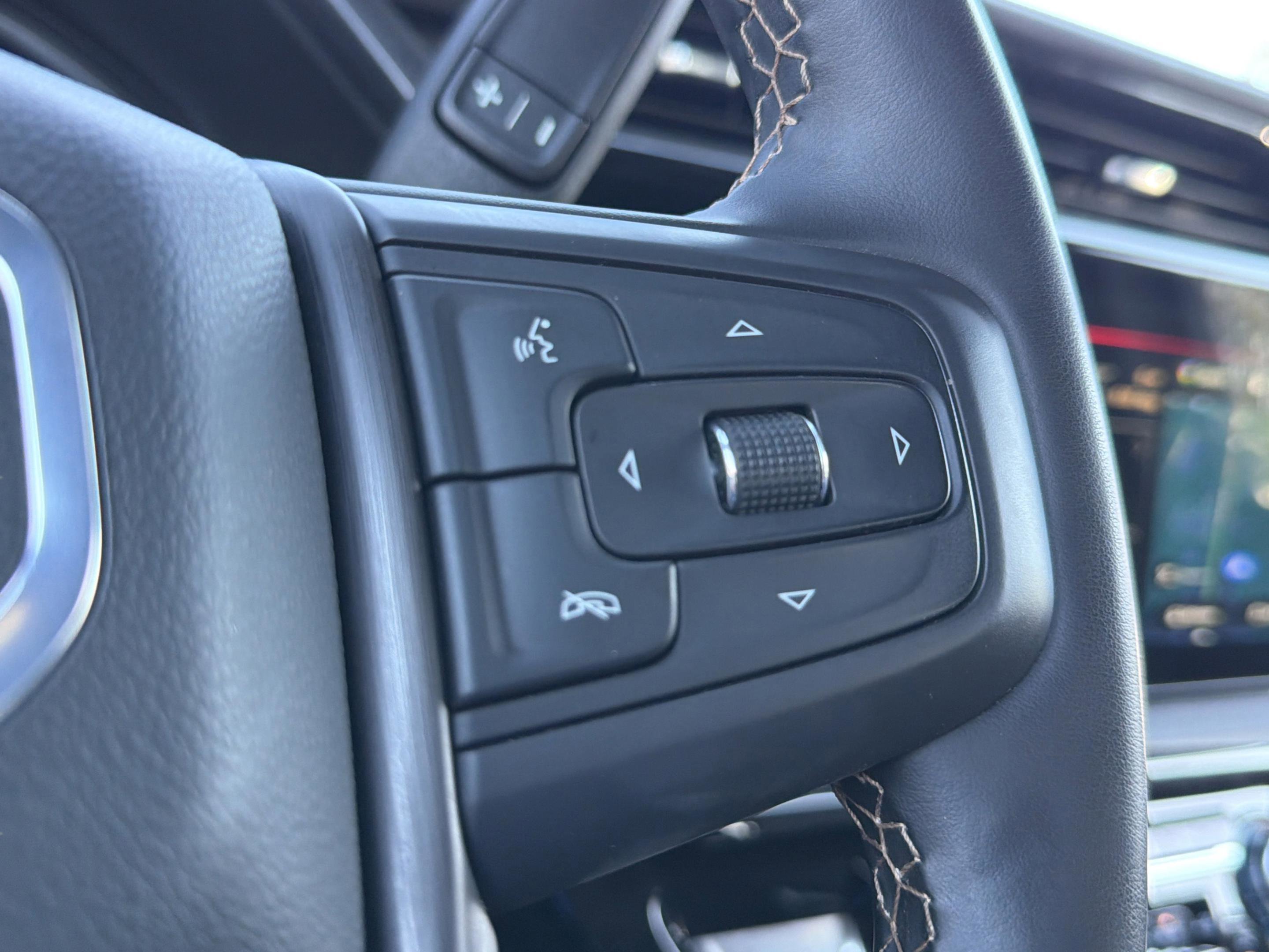 Used 2026 GMC Sierra 2500 AT4 image 12