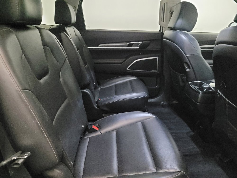 Used 2022 Kia Telluride S image 19