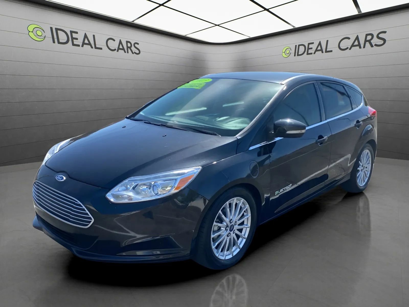 Used 2013 Ford Focus Electric Hatchback FWD image 1