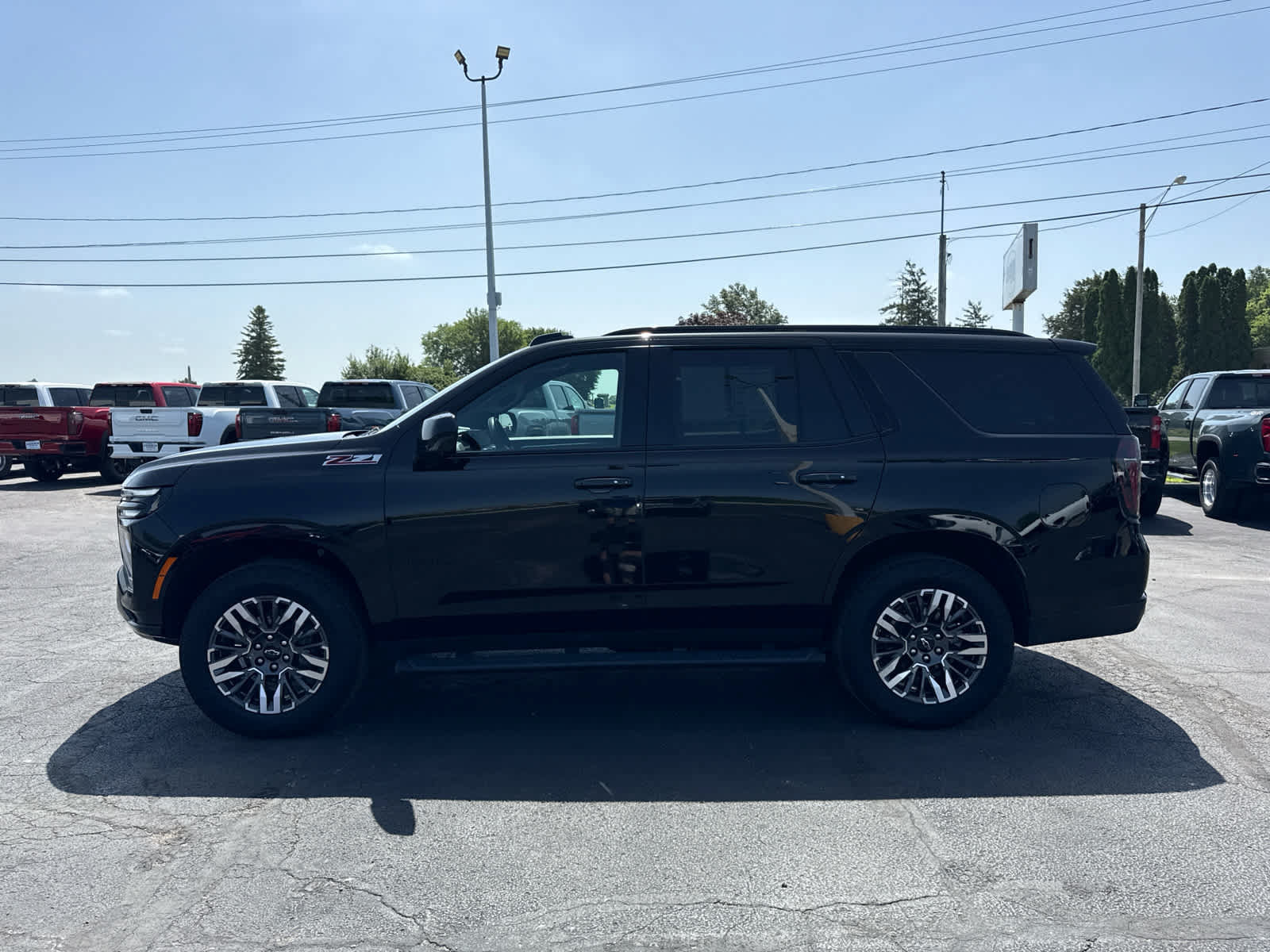 Certified 2025 Chevrolet Tahoe Z71 AWD/4WD image 2