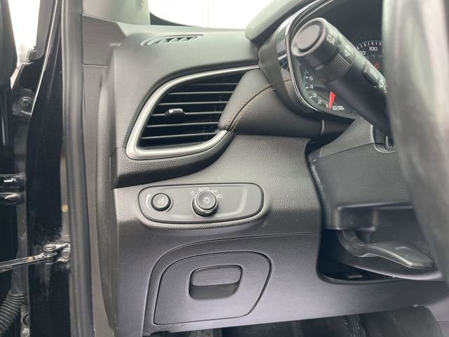 Certified 2019 Chevrolet Trax LT w/ LT Convenience Package image 18