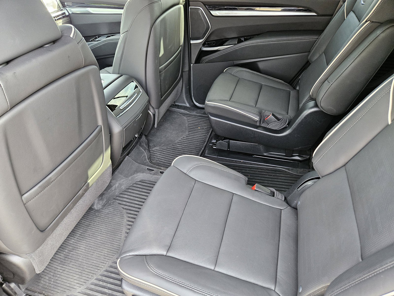 New 2026 Cadillac Escalade Sport w/ Touring Package AWD/4WD image 20