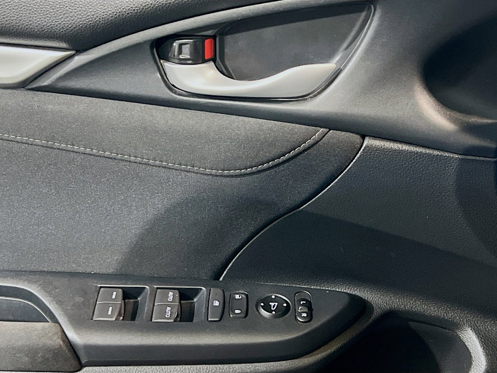 Used 2016 Honda Civic EX-T image 13
