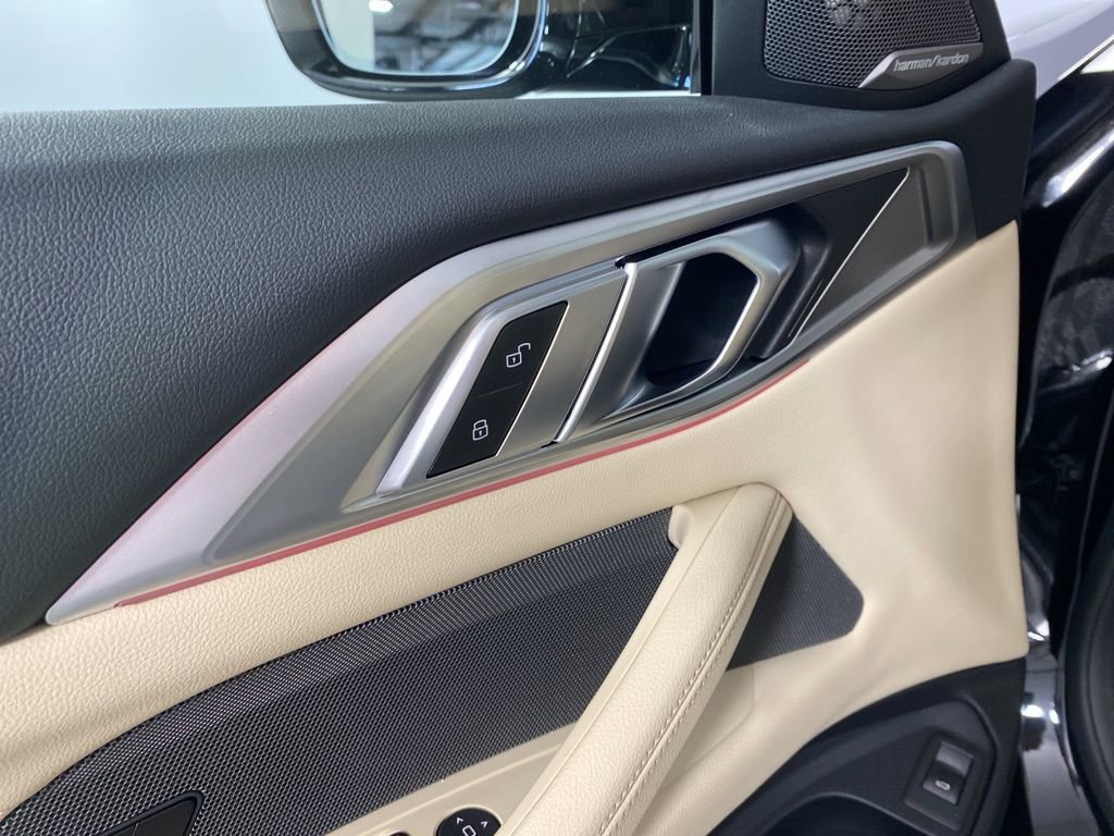 Used 2026 BMW 430i xDrive Coupe w/ Premium Package image 8