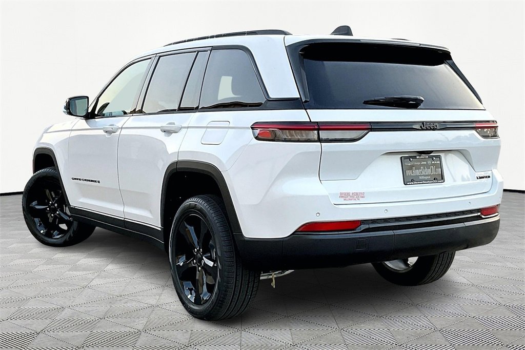 New 2025 Jeep Grand Cherokee Limited w/ Black Appearance Package image 3