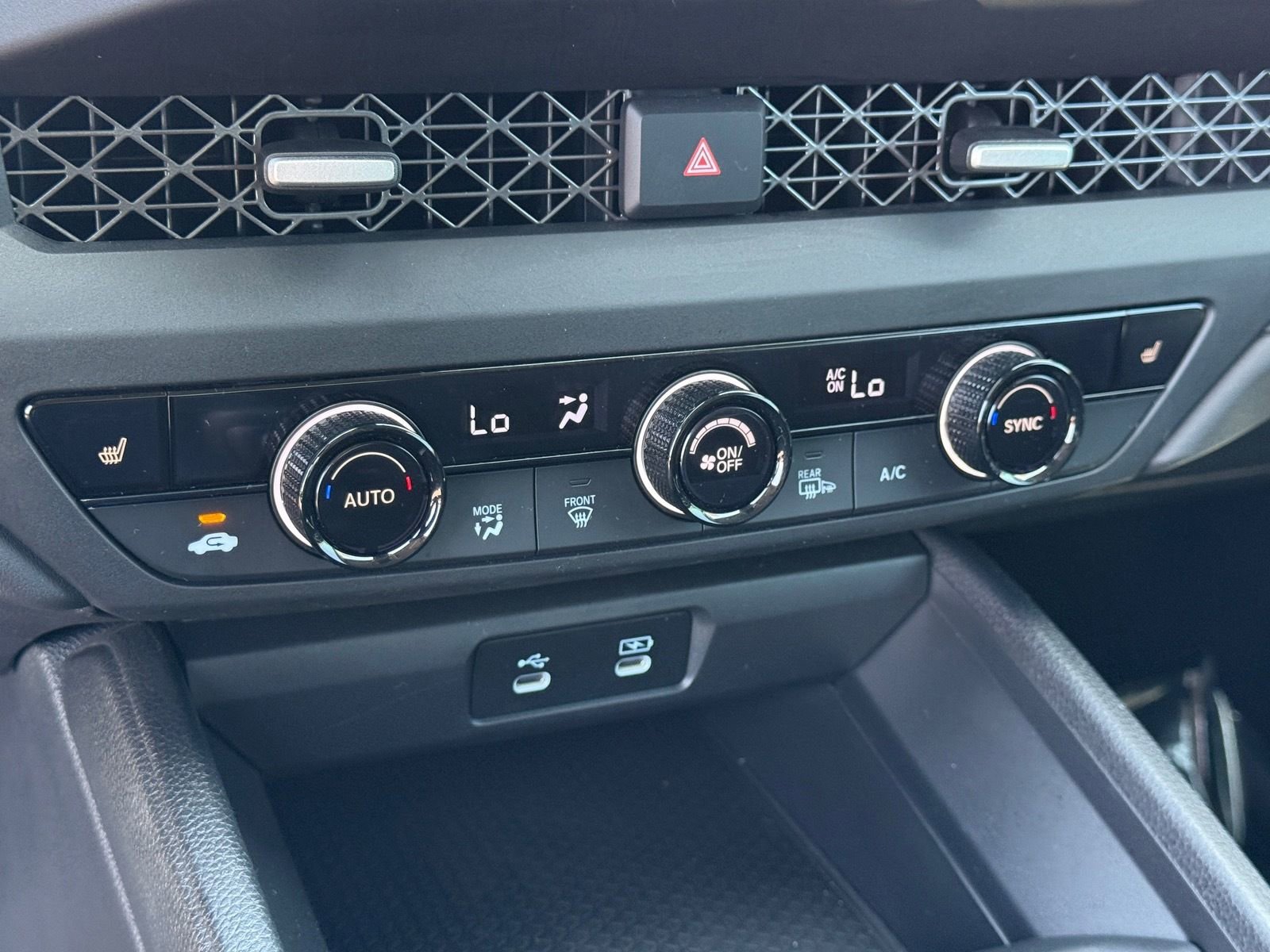 Certified 2025 Honda Accord SE image 24