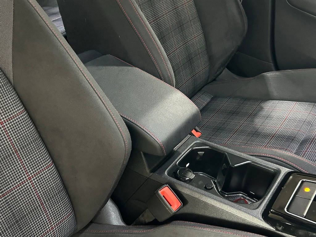 Used 2024 Volkswagen GTI SE image 39