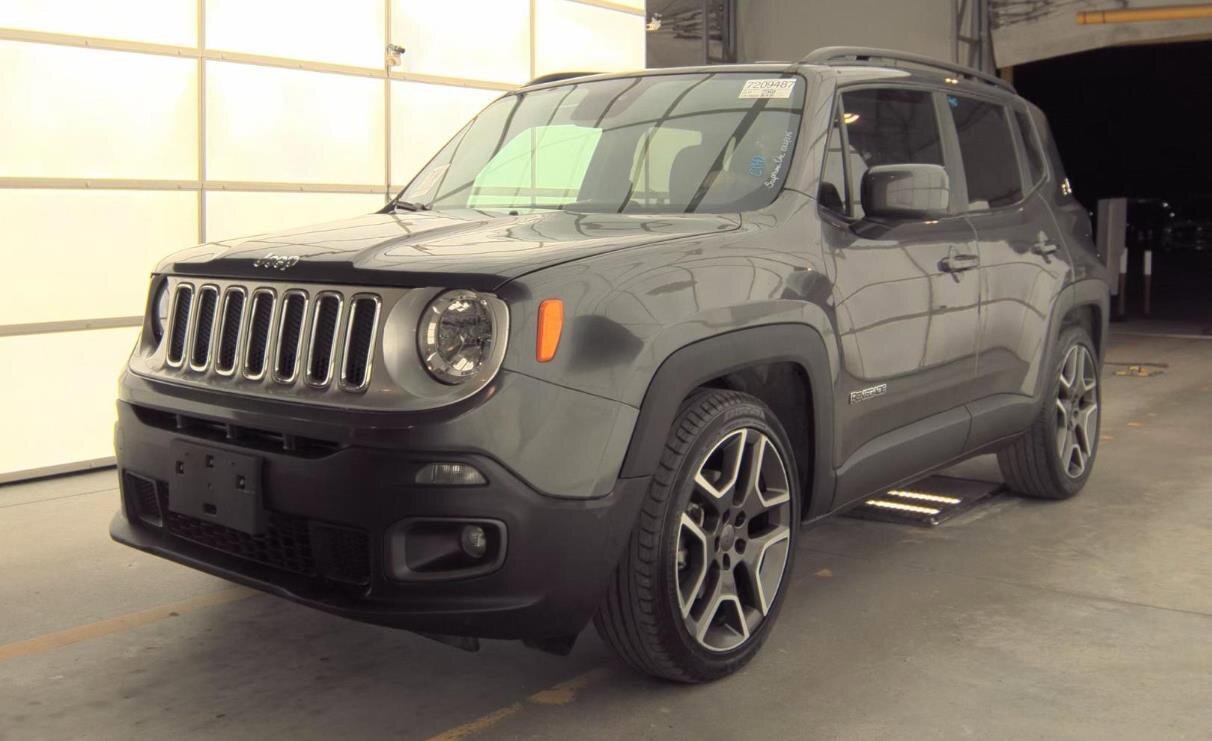 Used 2020 Jeep Renegade Latitude w/ Popular Equipment Group image 2